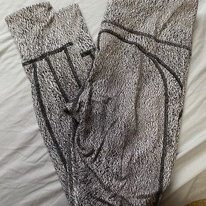 Lululemon leggings size 8